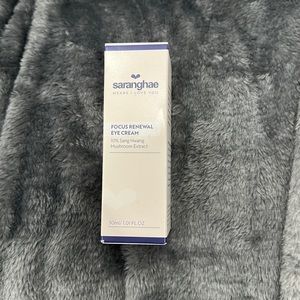 Focus Renewal Eye Cream - White and Purple